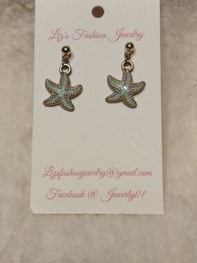 Fashion Jewelry Gold-Tone Earrings with Mint Starfish Charms